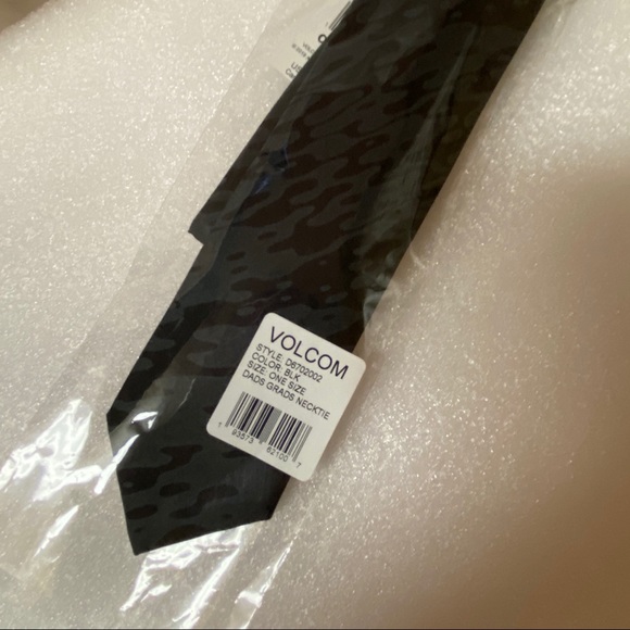 Volcom Tie - Picture 1 of 2